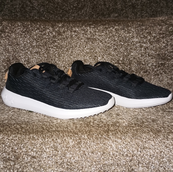 Brand New Kids Under Armour Shoes - Picture 2 of 6